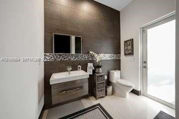 885 SW 144th Ave , Miami, FL 33184 Photo