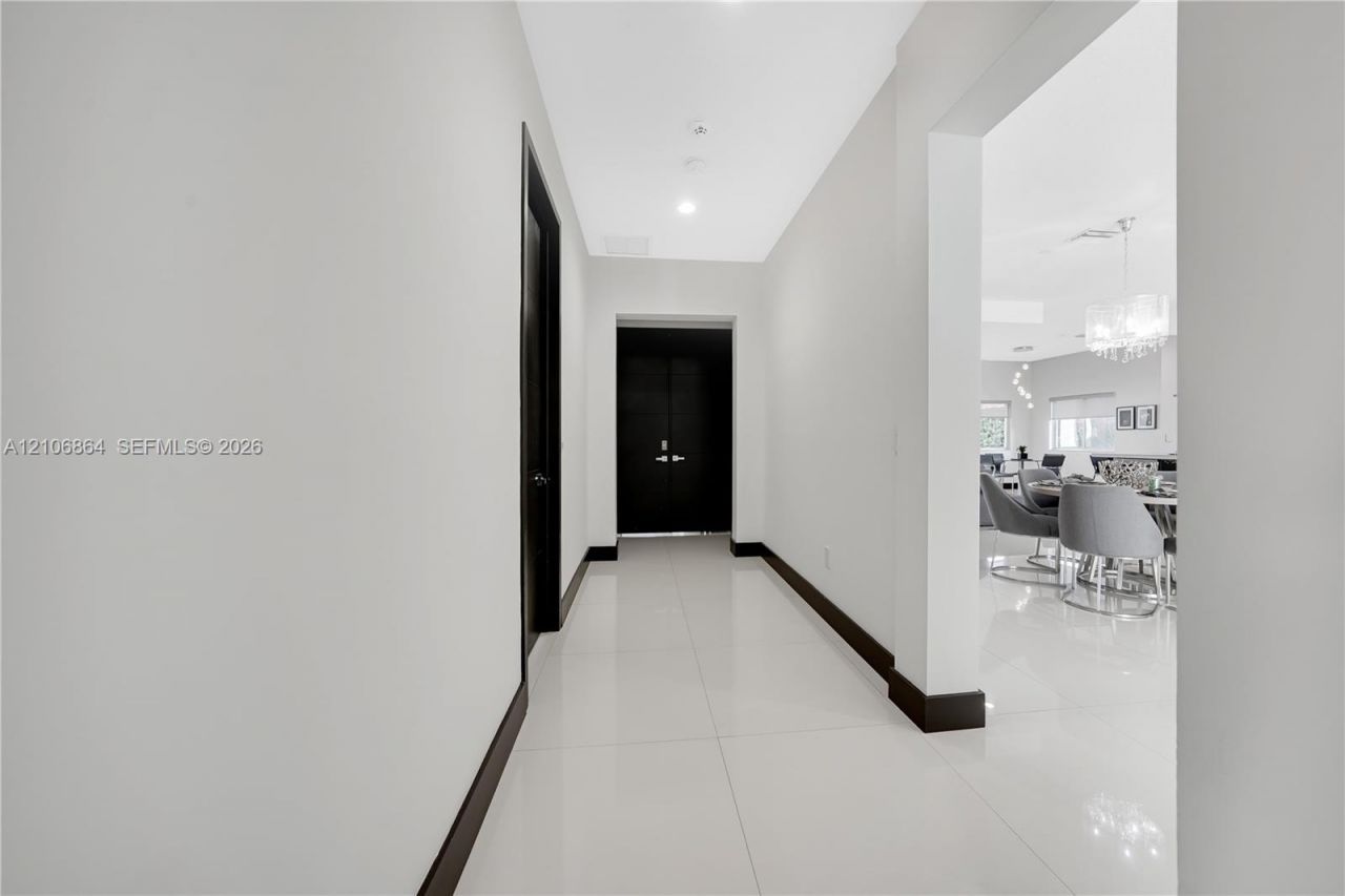 885 SW 144th Ave , Miami, FL 33184 Photo