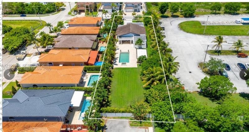 885 SW 144th Ave , Miami, FL 33184 Photo