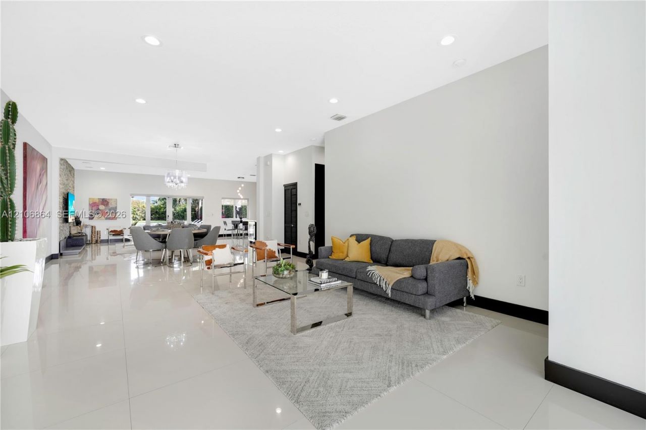 885 SW 144th Ave , Miami, FL 33184 Photo