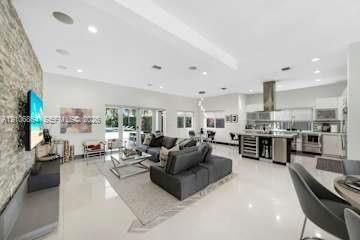 885 SW 144th Ave , Miami, FL 33184 Photo
