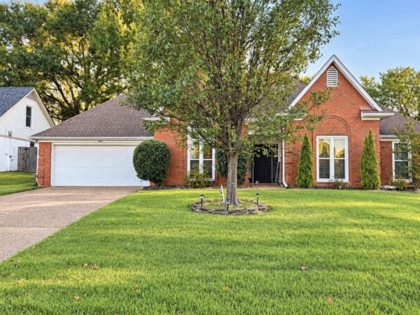 861 W WOOD CADE COVE CV, Cordova, TN 38018
