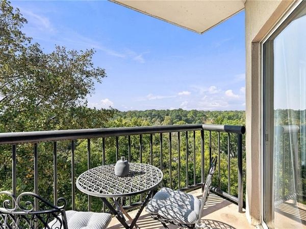 1 Biscayne Drive NW, Unit 609, Atlanta, GA 30309