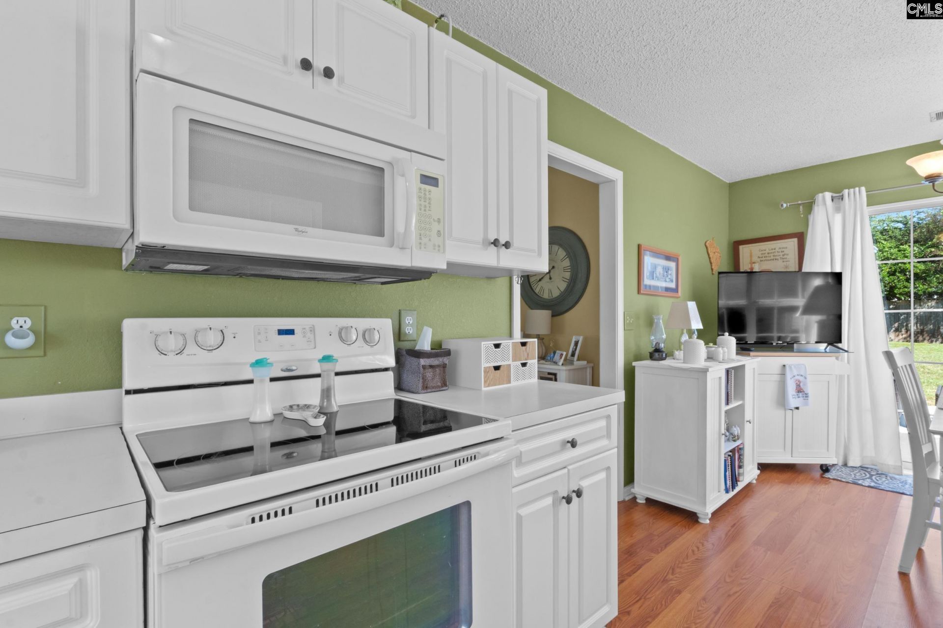 648 Park Road  Photo 11