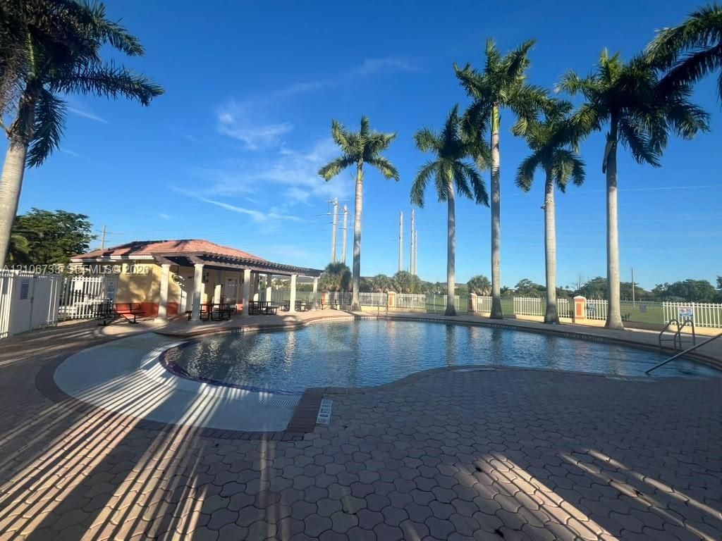 17853 NW 74th Path , Hialeah, FL 33015 Photo