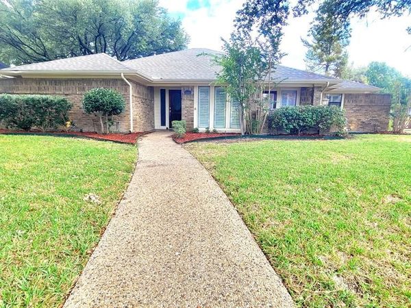 2302 Lone Oak Trail, Garland, TX 75044
