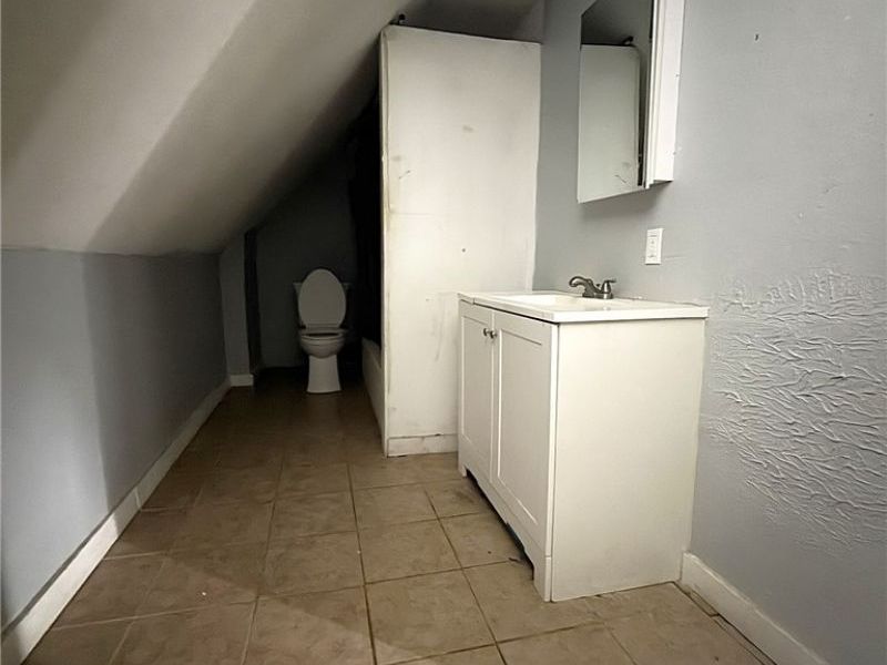 3283 W 54th Street, Cleveland, OH 44102 Photo 12