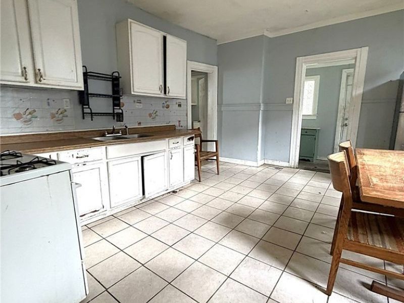 3283 W 54th Street, Cleveland, OH 44102 Photo 3