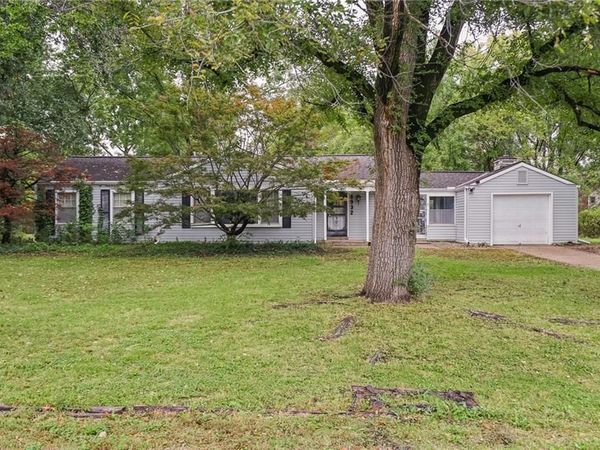8932 E 66th Street, Raytown, MO 64133