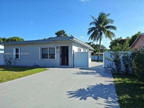 1016 Jann Ave , Opa-Locka, FL 33054