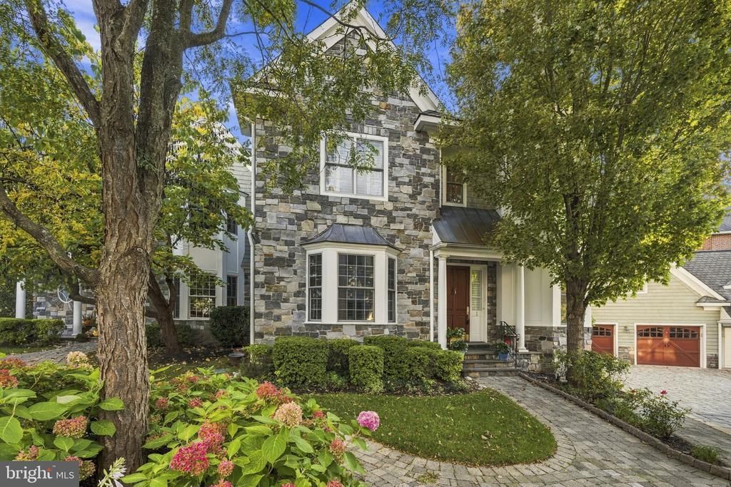 1 WICKLOW COURT , WAYNE, PA 19087