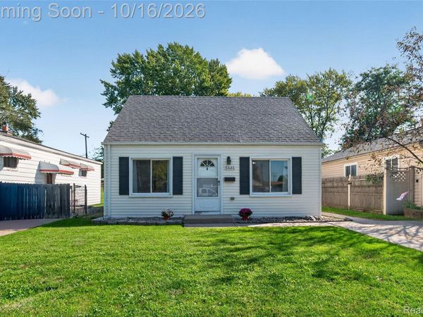 5661 Hipp Street, Dearborn Heights, Mi 48125