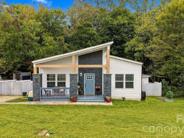 329 W F Street , Newton, NC 28658