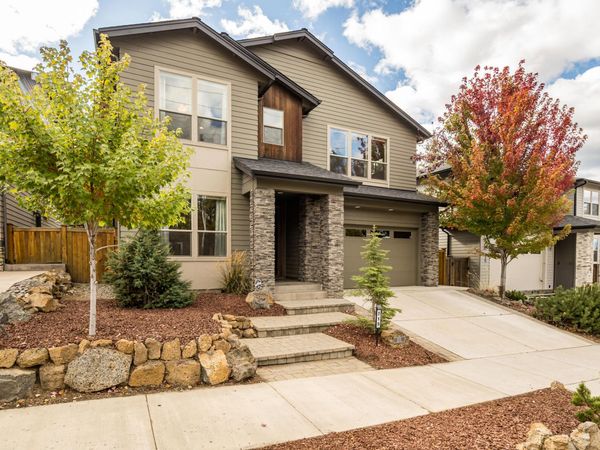 215 SW Cleveland Avenue, Bend, OR 97702