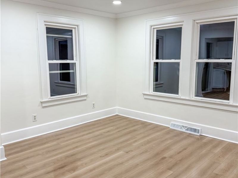 321 W Wood Street W, Lowellville, OH 44436 Photo 7