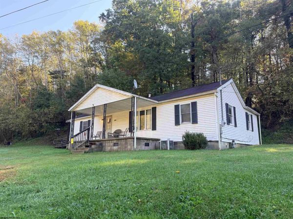104 Layton Drive, Clarksburg, WV 26301
