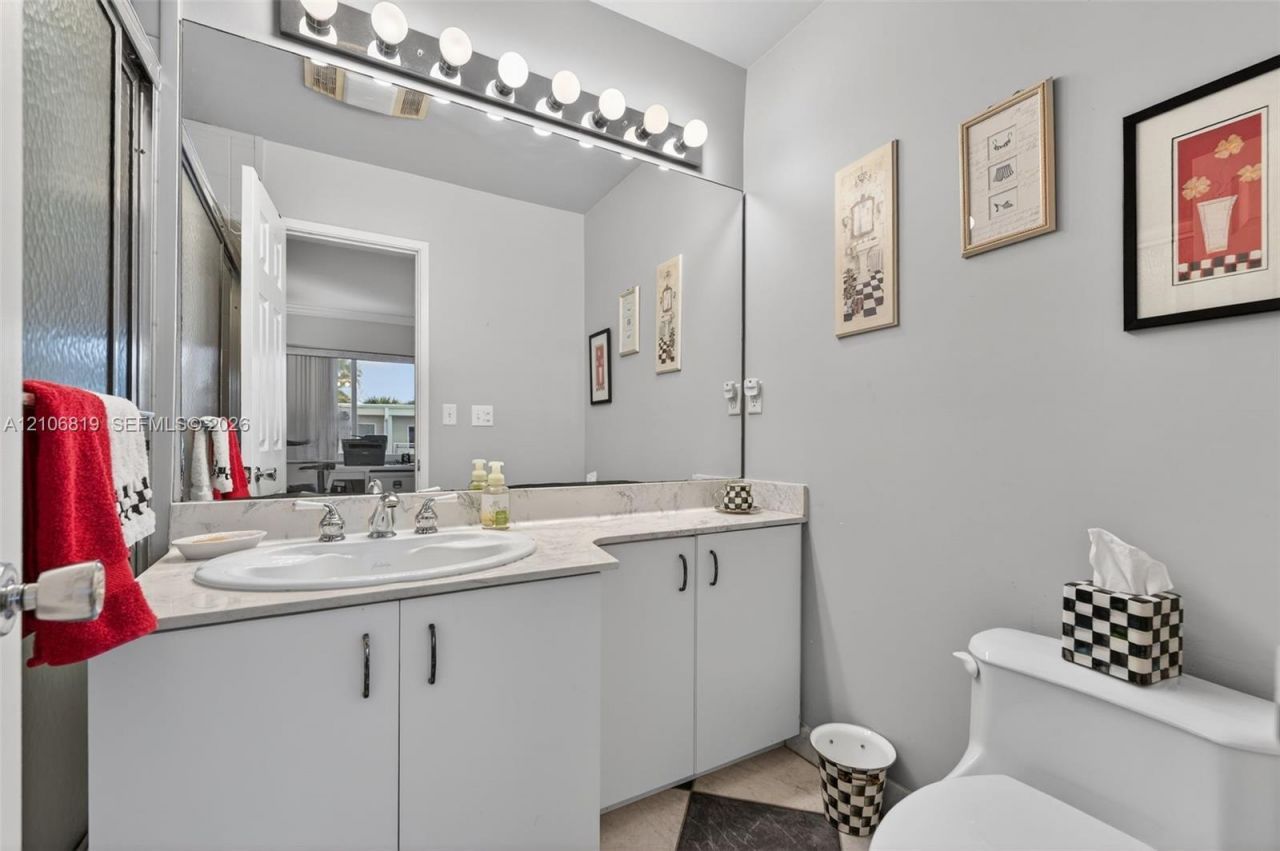 1198 Hillsboro Mile , Unit 340, Hillsboro Beach, FL 33062 Photo