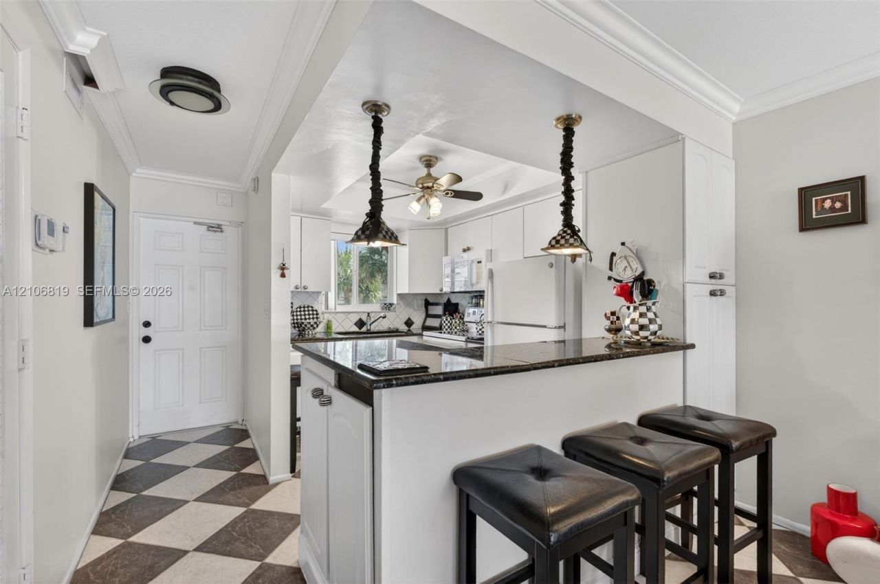 1198 Hillsboro Mile , Unit 340, Hillsboro Beach, FL 33062 Photo