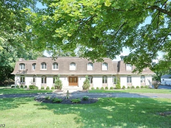 838 Iron Latch Rd, Franklin Lakes, NJ 07417