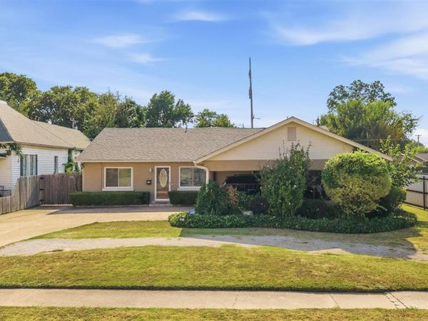 221 S Walnut Street, Pauls Valley, OK 73075