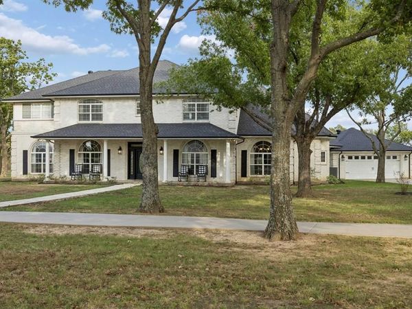 303 Bobby Sam Court, Collinsville, TX 76233