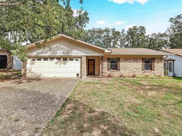 320 Corkwood Drive, Sherwood, AR 72076