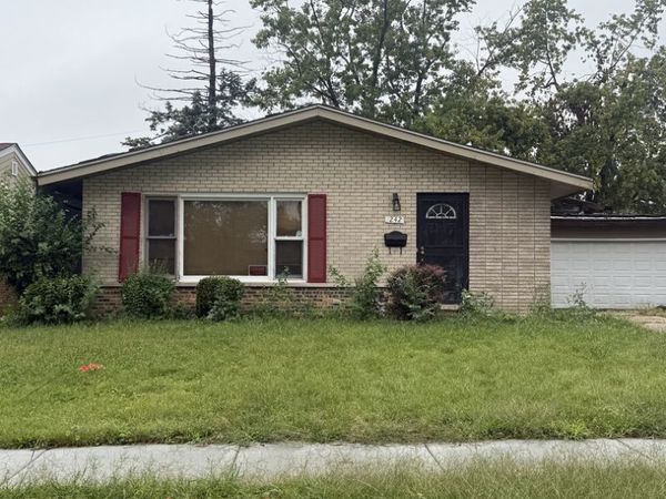 1242 Piacenti Lane , Chicago Heights, IL 60411