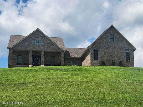 115 Starling Lane, Speedwell, TN 37870