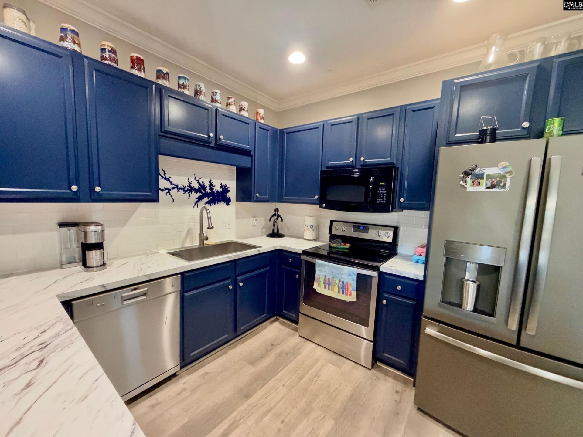 144 Breezes Drive  Photo 6