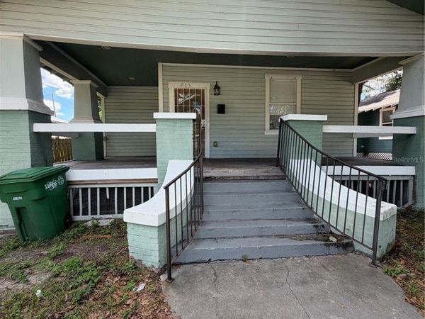 511 E HUGH STREET , TAMPA, FL 33603
