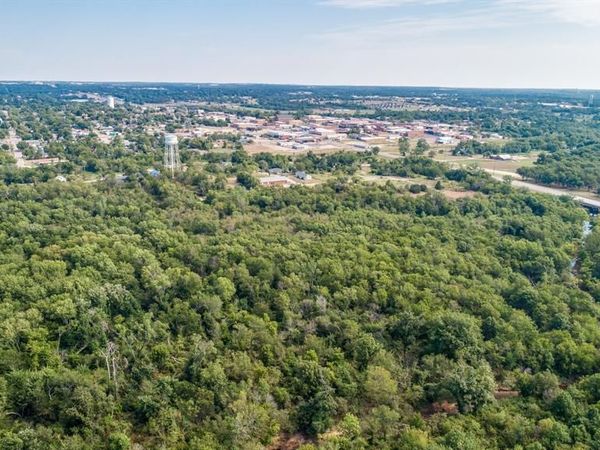 327 W Gale Avenue, Seminole, OK 74868