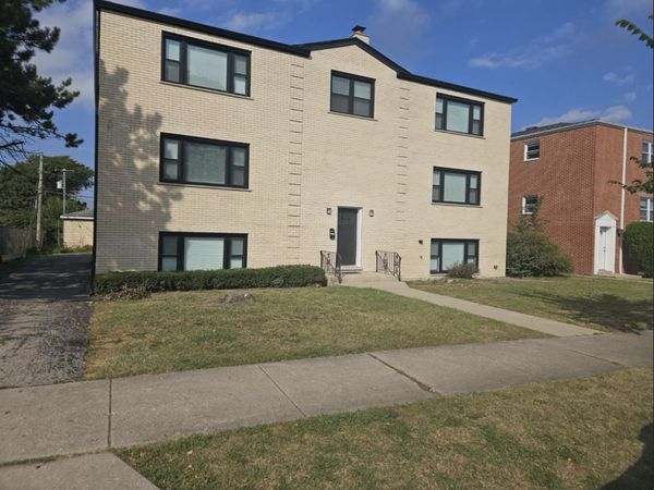 8846 N Cumberland Avenue , Niles, IL 60714