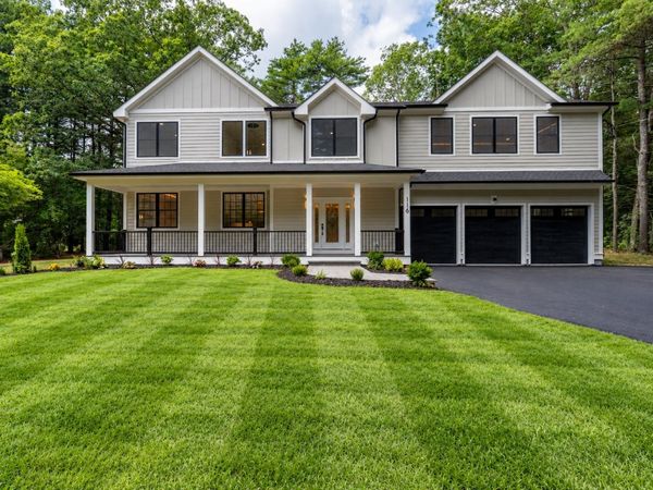 116 Lincoln Rd, Wayland, MA 01778