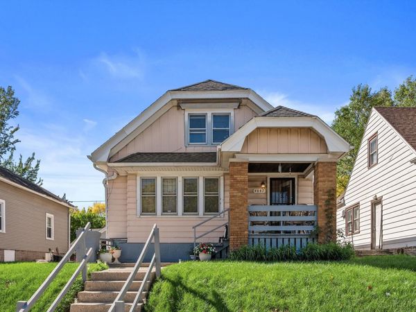 4447 N Hopkins St, Milwaukee, WI 53209