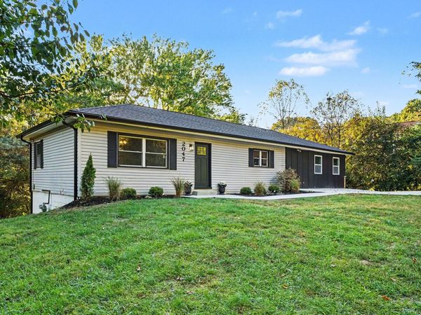 2047 Amsterdam Road, Crescent Springs, KY 41017
