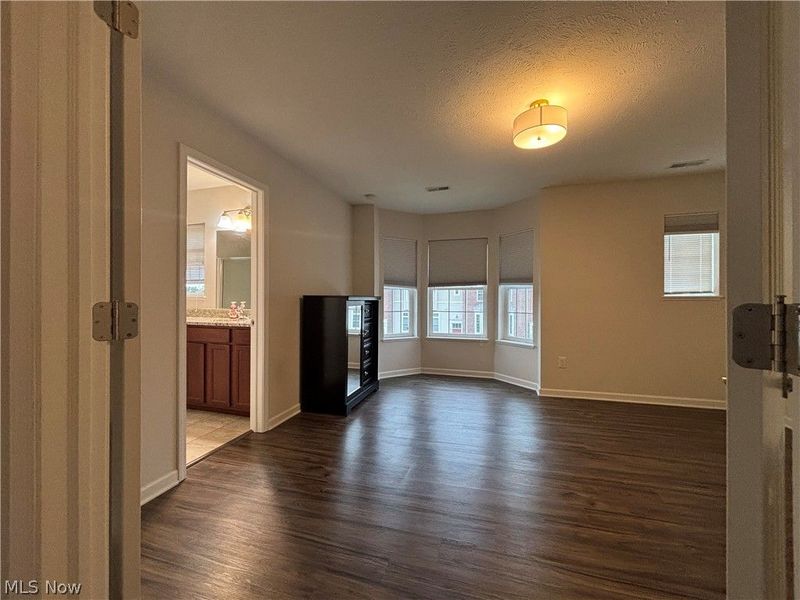 1927 E 86th Street, Cleveland, OH 44106 Photo 25