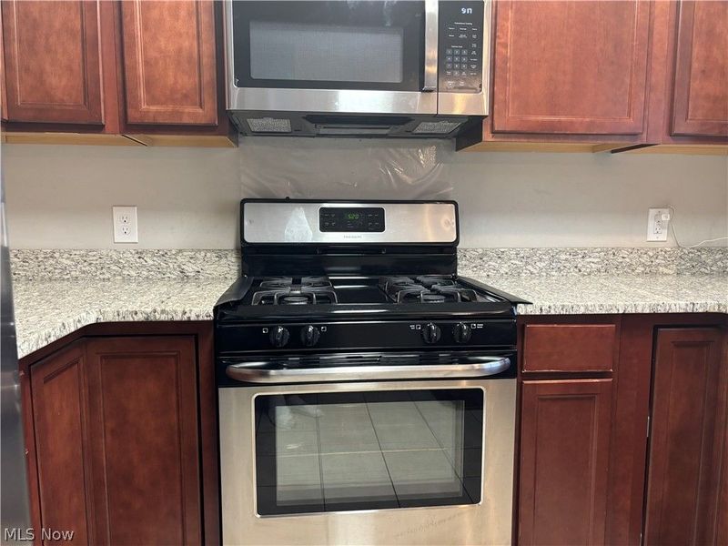 1927 E 86th Street, Cleveland, OH 44106 Photo 8