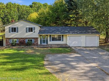 16365 Whitaker Road, Fenton Township, Mi 48451
