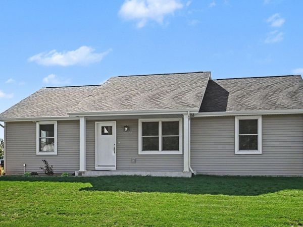 20572 Matthew Drive, Milford, IN 46542