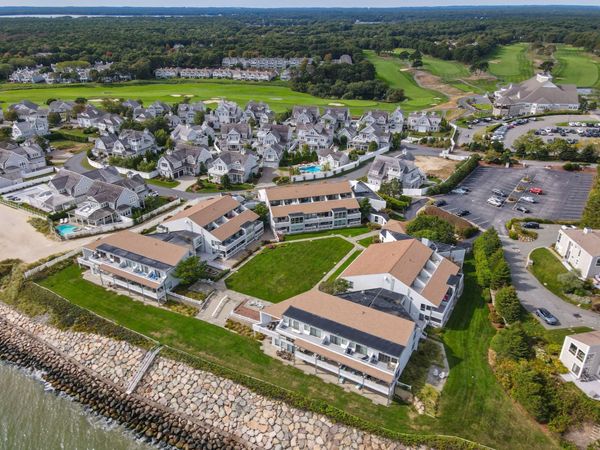 94 Shore Dr W, Unit 8B, Mashpee, MA 02649