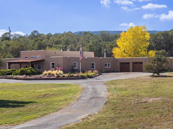 21 Alta Vista Road, Tijeras, NM 87059