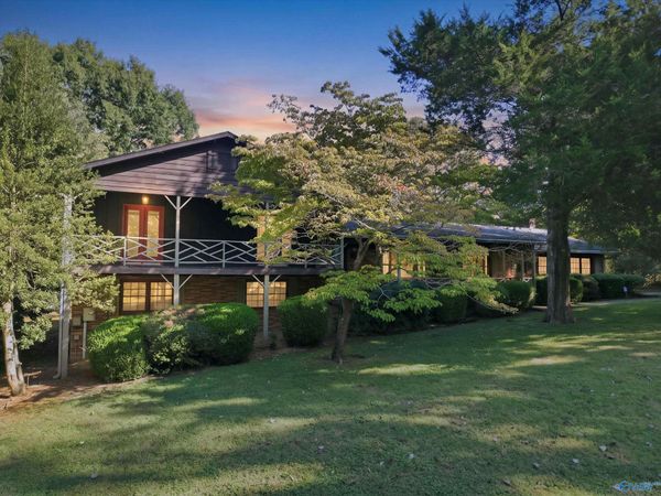 561 Hurricane Road, New Market, AL 35761