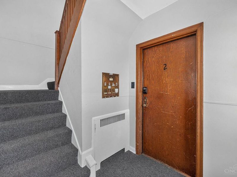 4244 Loubell Lane, Cincinnati, OH 45205 Photo 3