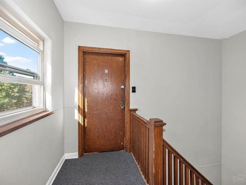 4244 Loubell Lane, Cincinnati, OH 45205 Photo 5