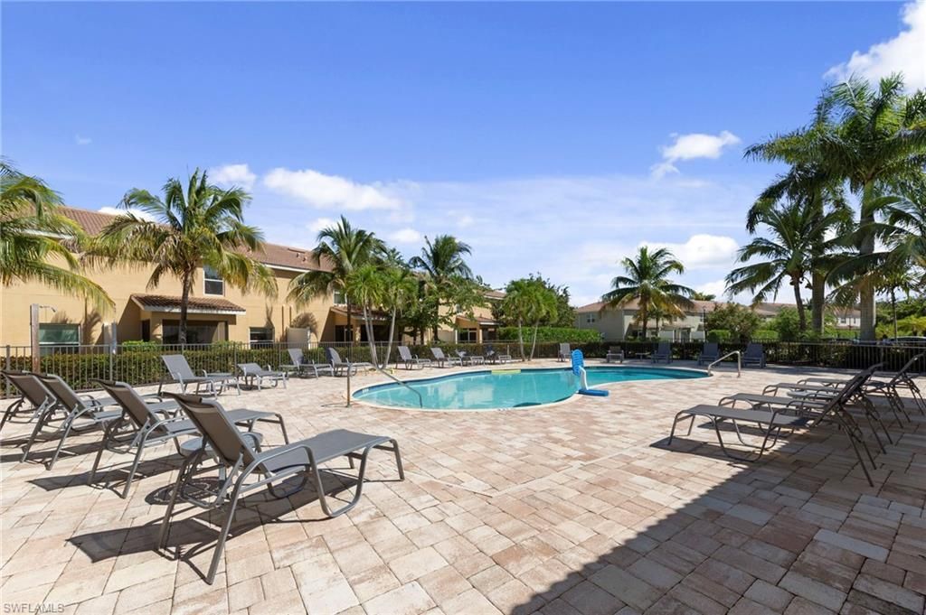 12555 Laurel Cove Dr , Fort Myers, FL 33913 Photo