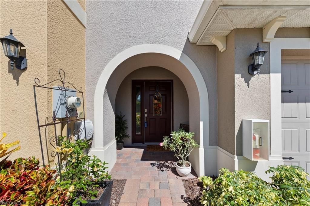 12555 Laurel Cove Dr , Fort Myers, FL 33913 Photo