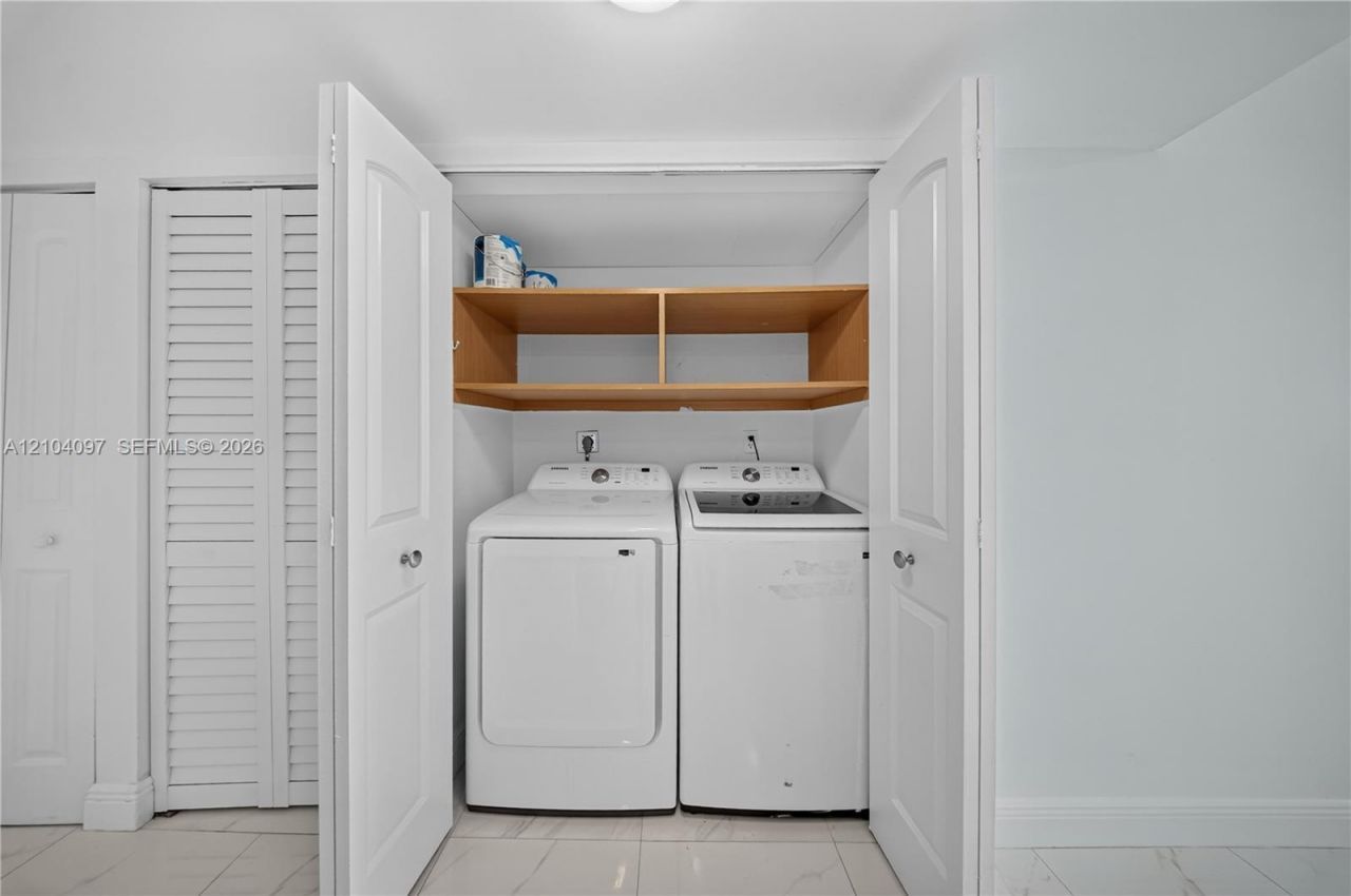540 Brickell Key Dr , Unit 916, Miami, FL 33131 Photo
