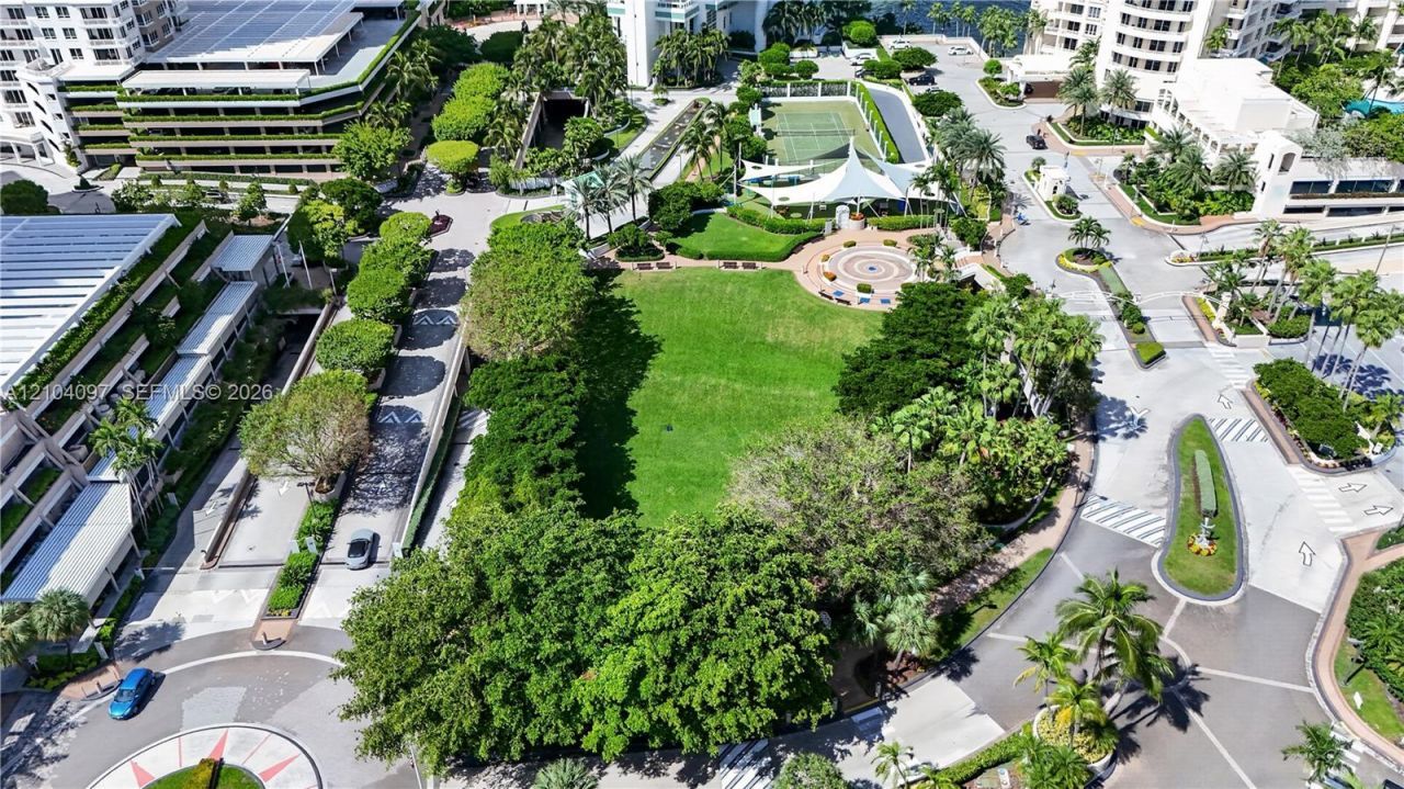 540 Brickell Key Dr , Unit 916, Miami, FL 33131 Photo