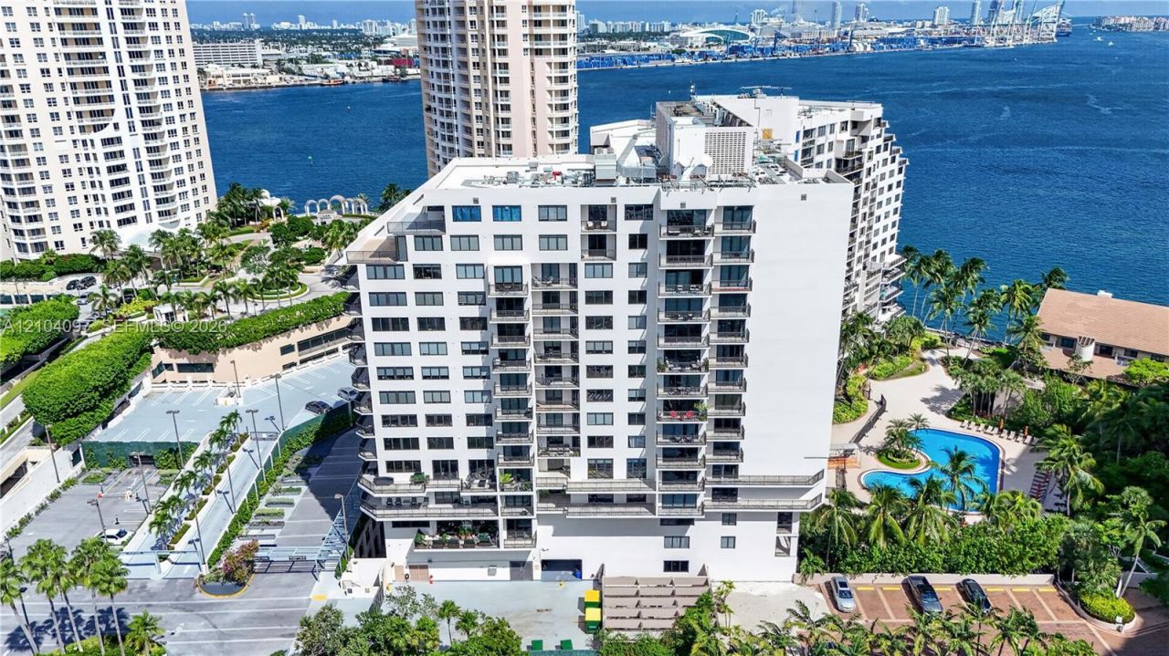 540 Brickell Key Dr , Unit 916, Miami, FL 33131 Photo