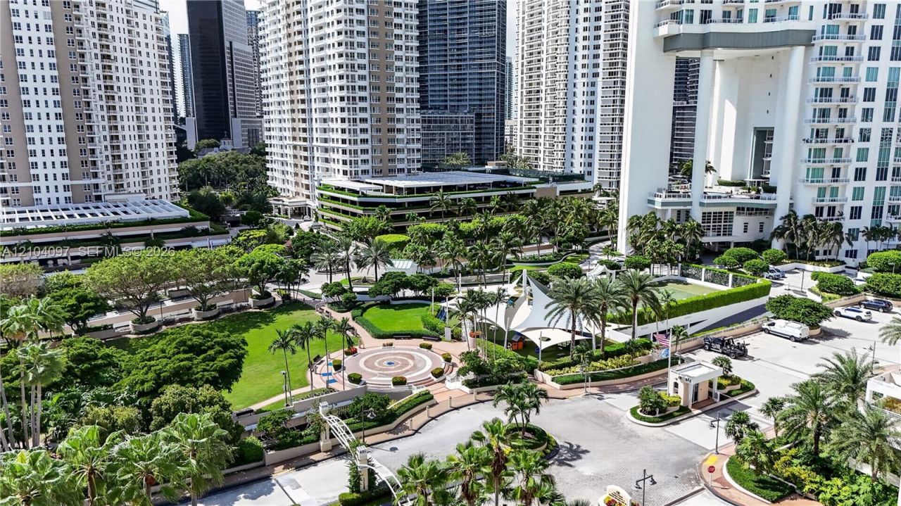 540 Brickell Key Dr , Unit 916, Miami, FL 33131 Photo